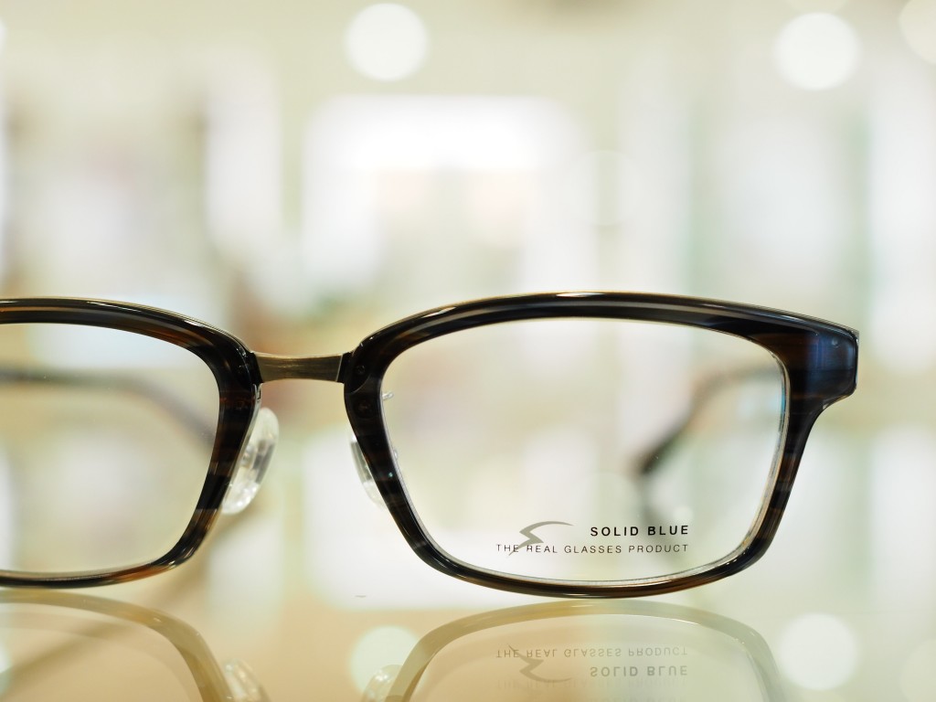 東京都江戸川区フ船堀メガネ両眼視プリズム２つに見えるダブる二重に見える遠近
