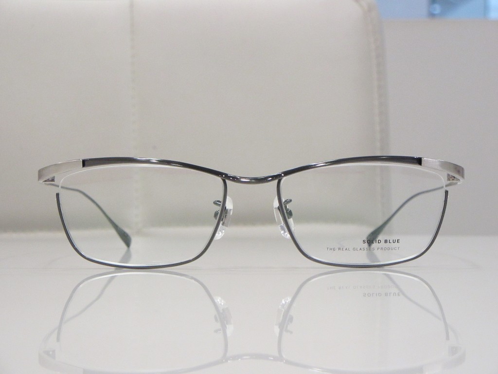 SOLID BLUE　メガネ　S-226　取扱店　両眼視機能検査　カラー診断　コンタクトレンズ　