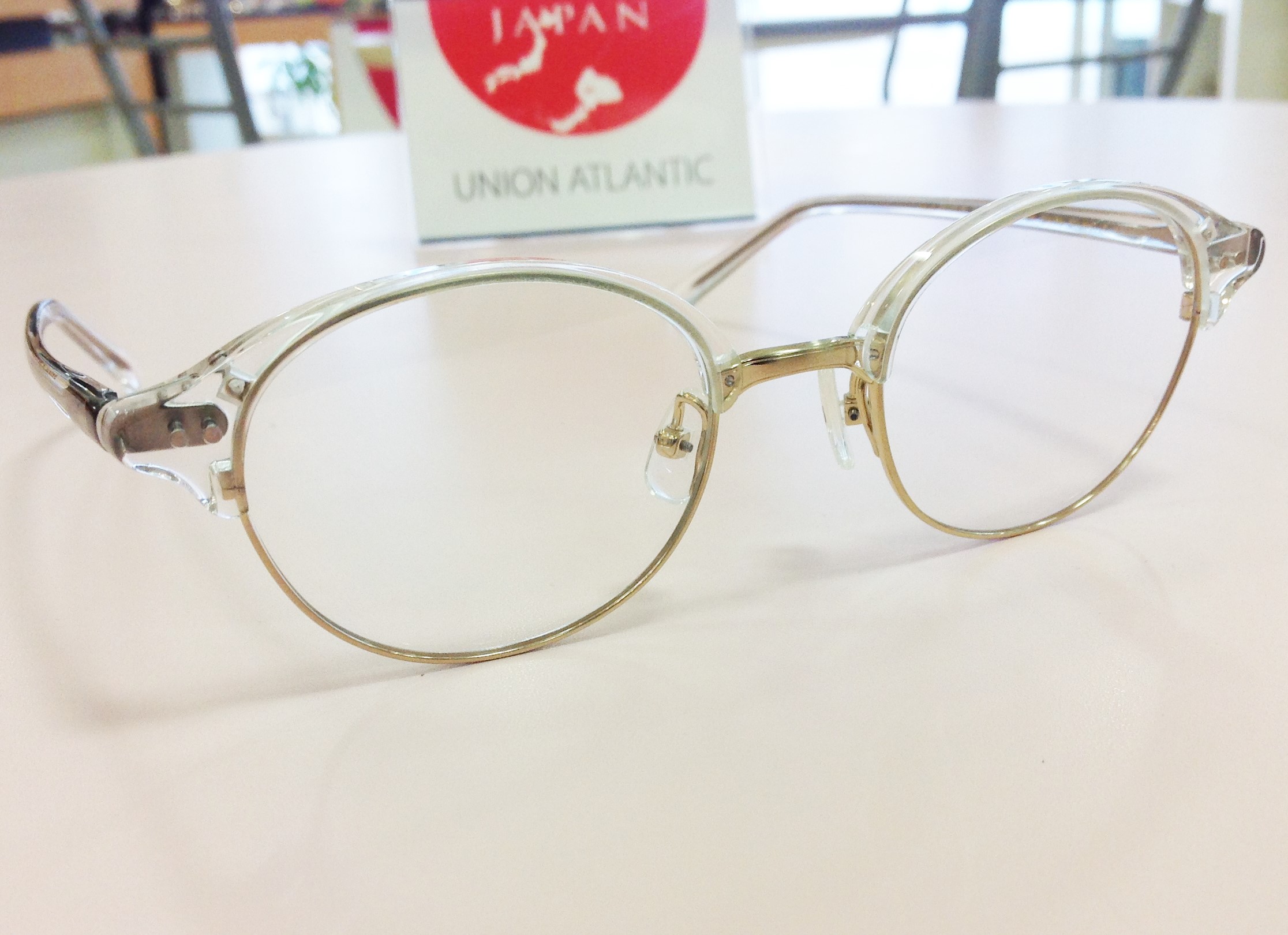 都内　江戸川区　メガネ