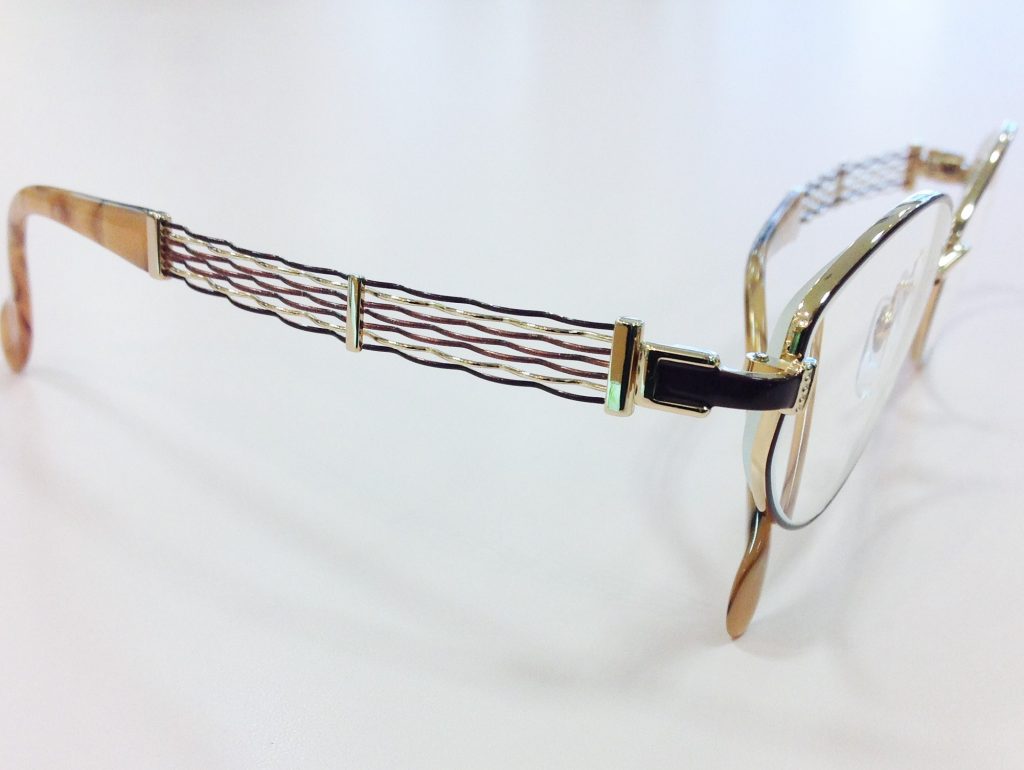 都内　江戸川区　メガネ