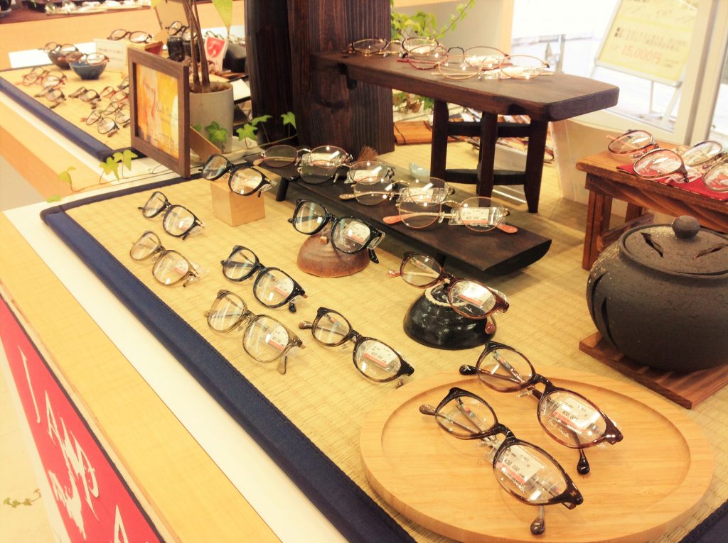 都内　メガネ　ポールスミス