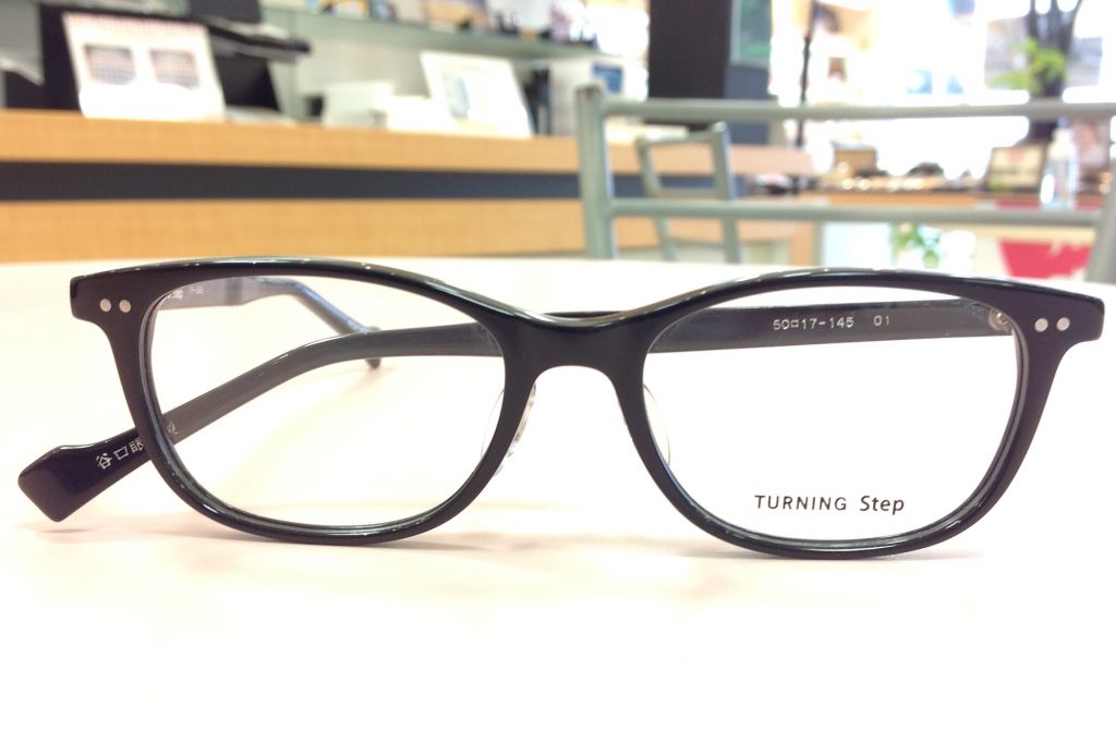 東京　江戸川区　一之江　メガネ　TURNINGStep
