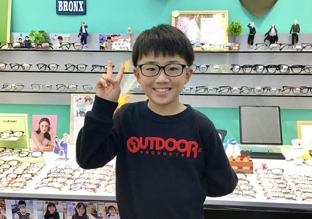 子供メガネ,専門店,東京都,江戸川区,軽くて丈夫,トマトグラッシーズ