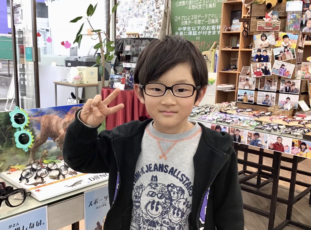 弱視治療用眼鏡,子供眼鏡,専門店,東京都,江戸川区,こどもの眼鏡屋フェイスオン瑞江店,トマトグラッシーズ,軽くて丈夫