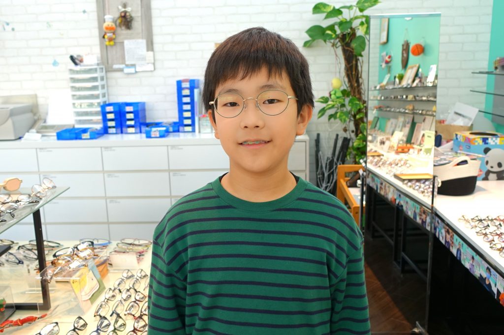 子供眼鏡,専門店,東京,都内,江戸川区,こどもの眼鏡屋フェイスオン瑞江店,reiz,軽い眼鏡,丈夫な眼鏡,軽くて丈夫な眼鏡