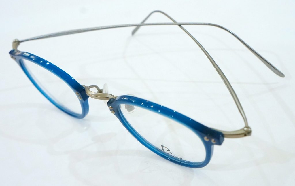 東京　メガネ　眼鏡　江戸川区　アイアンドアイ　船堀　ブルーグリーン