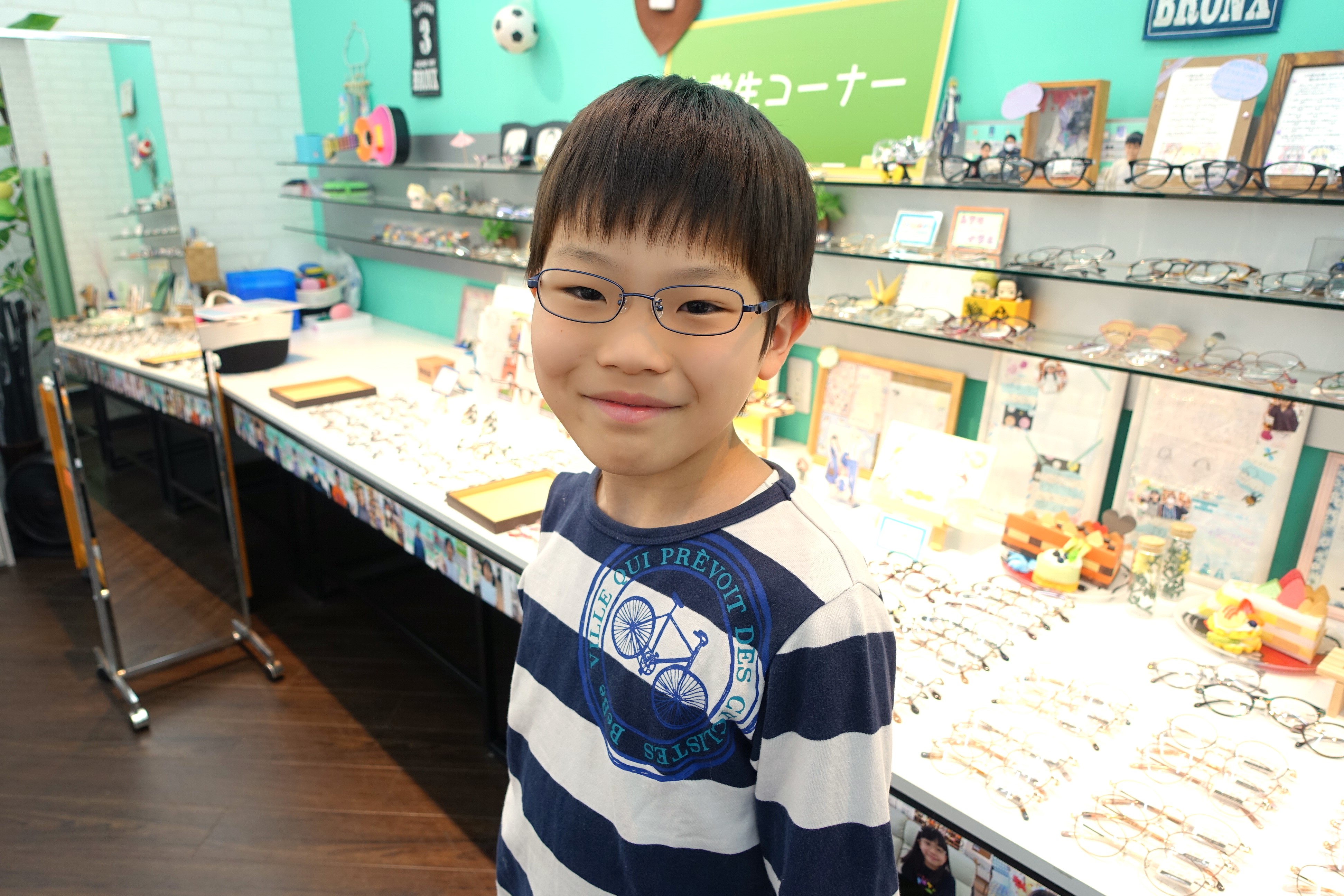 子供眼鏡,子供メガネ,専門店,東京,江戸川区,こどもの眼鏡屋フェイスオン瑞江店,アミパリ,丈夫な眼鏡