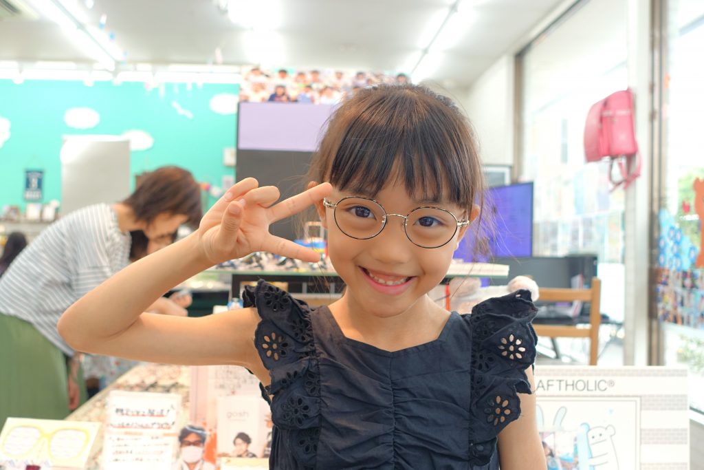 弱視治療用眼鏡,子供眼鏡,専門店,東京,都内,江戸川区,こどもの眼鏡屋フェイスオン瑞江店,クラフトホリック,オシャレな眼鏡,可愛い眼鏡