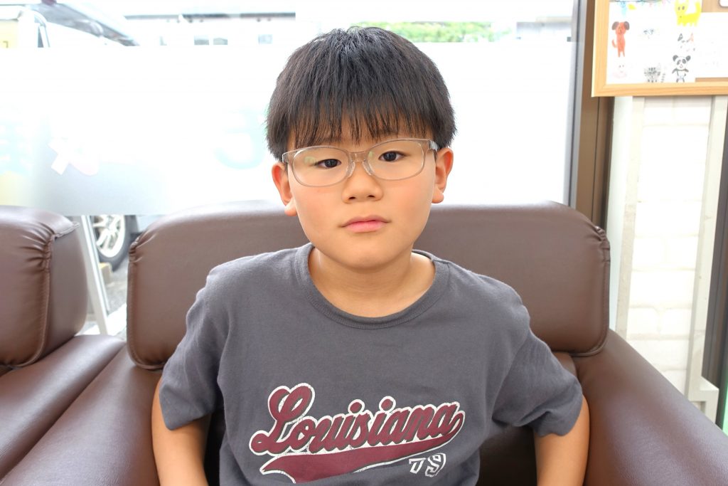 子供メガネ,子供眼鏡,専門店,東京,都内,江戸川区,こどもの眼鏡屋フェイスオン瑞江店,トマトグラッシーズ,軽くて丈夫な眼鏡,かけ心地の良い眼鏡,丈夫な眼鏡
