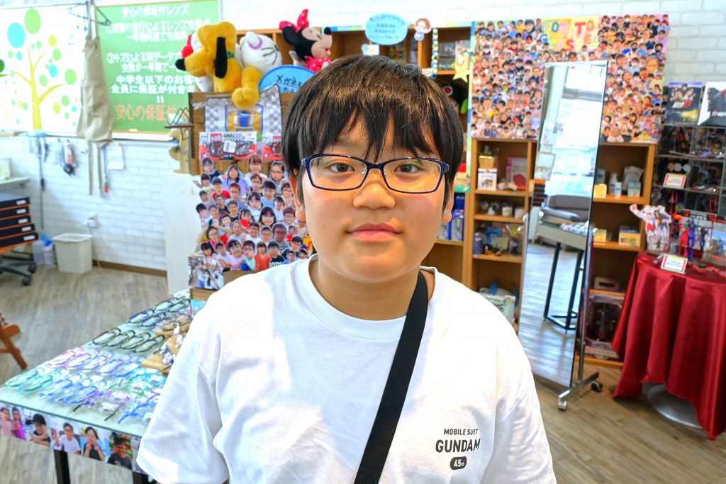 子供メガネ,子供眼鏡,専門店,眼鏡屋,眼鏡店,東京,都内,江戸川区,瑞江,こどもの眼鏡屋フェイスオン瑞江店,GADGET,お兄さんサイズの眼鏡,眼鏡男子,