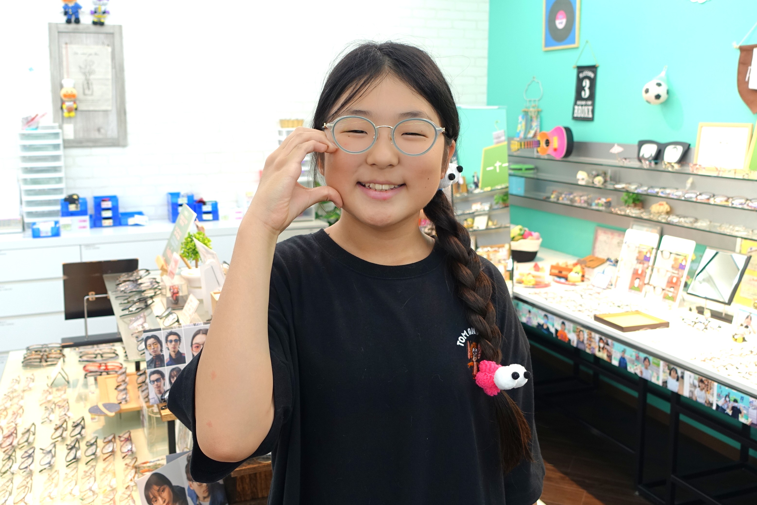 子供メガネ,子供眼鏡,専門店,眼鏡屋,眼鏡店,東京,都内,江戸川区,瑞江,こどもの眼鏡屋フェイスオン瑞江店,ヴィヴィアンウエストウッド,ヴィヴィアン,おしゃれな眼鏡,可愛い眼鏡,おしゃれ眼鏡女子