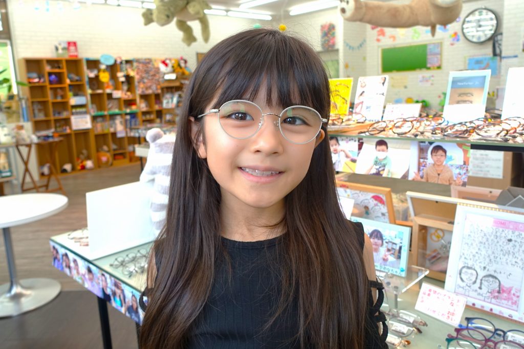 子供メガネ,子供眼鏡,専門店,眼鏡屋,眼鏡店,東京,都内,江戸川区,こどもの眼鏡屋フェイスオン瑞江店,アニエスｂアンファン,可愛い眼鏡,おしゃれな眼鏡,眼鏡女子