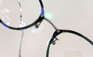 江戸川区,ｱｲｱﾝﾄﾞｱｲ,ｼｰｸﾚｯﾄﾚﾒﾃﾞｨ,ﾒﾀﾙ,眼鏡,国産