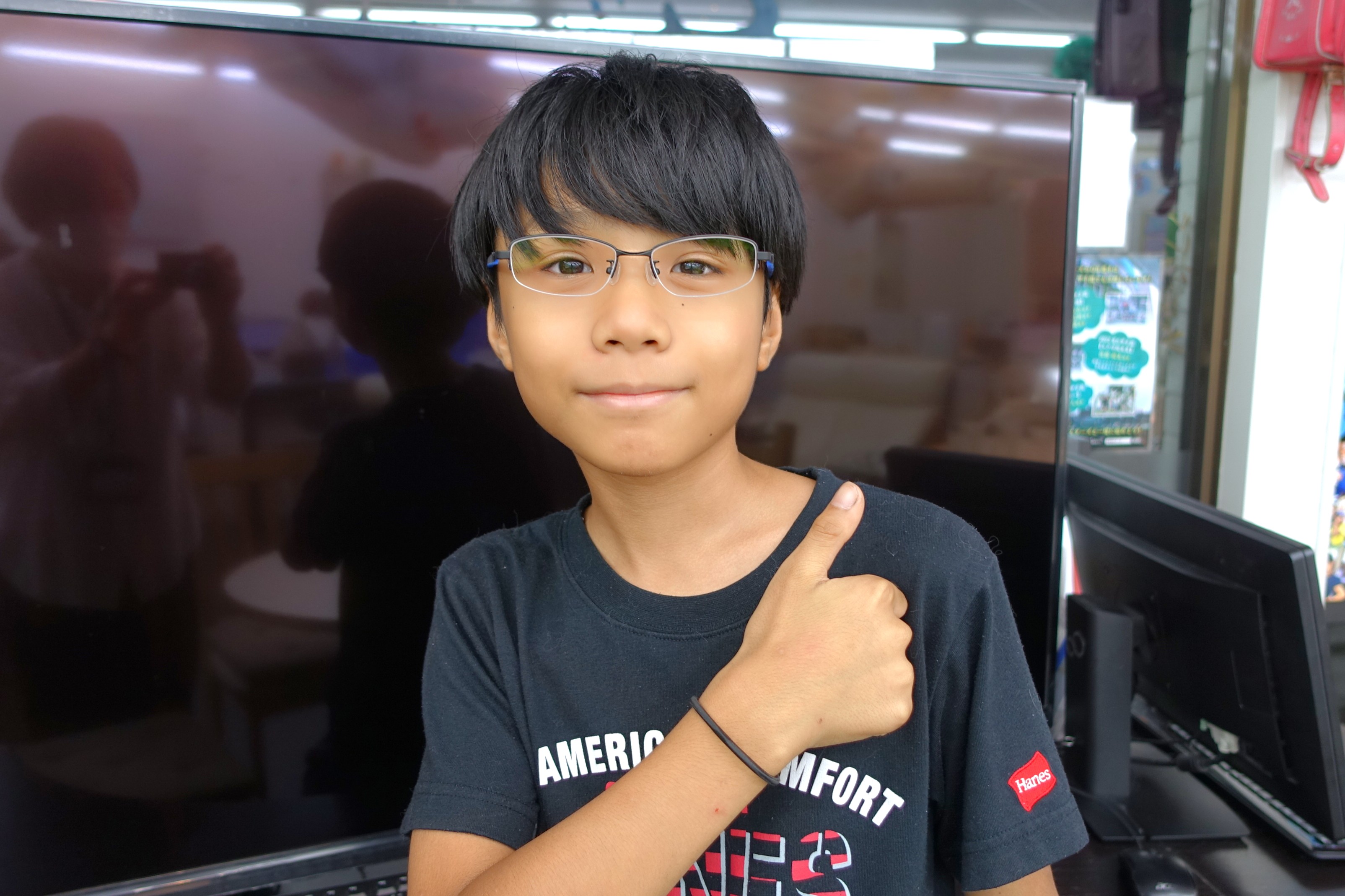 子供眼鏡,子供メガネ,専門店,東京,都内,江戸川区,こどもの眼鏡屋フェイスオン瑞江店,アミパリ、丈夫な眼鏡,かっこいい眼鏡