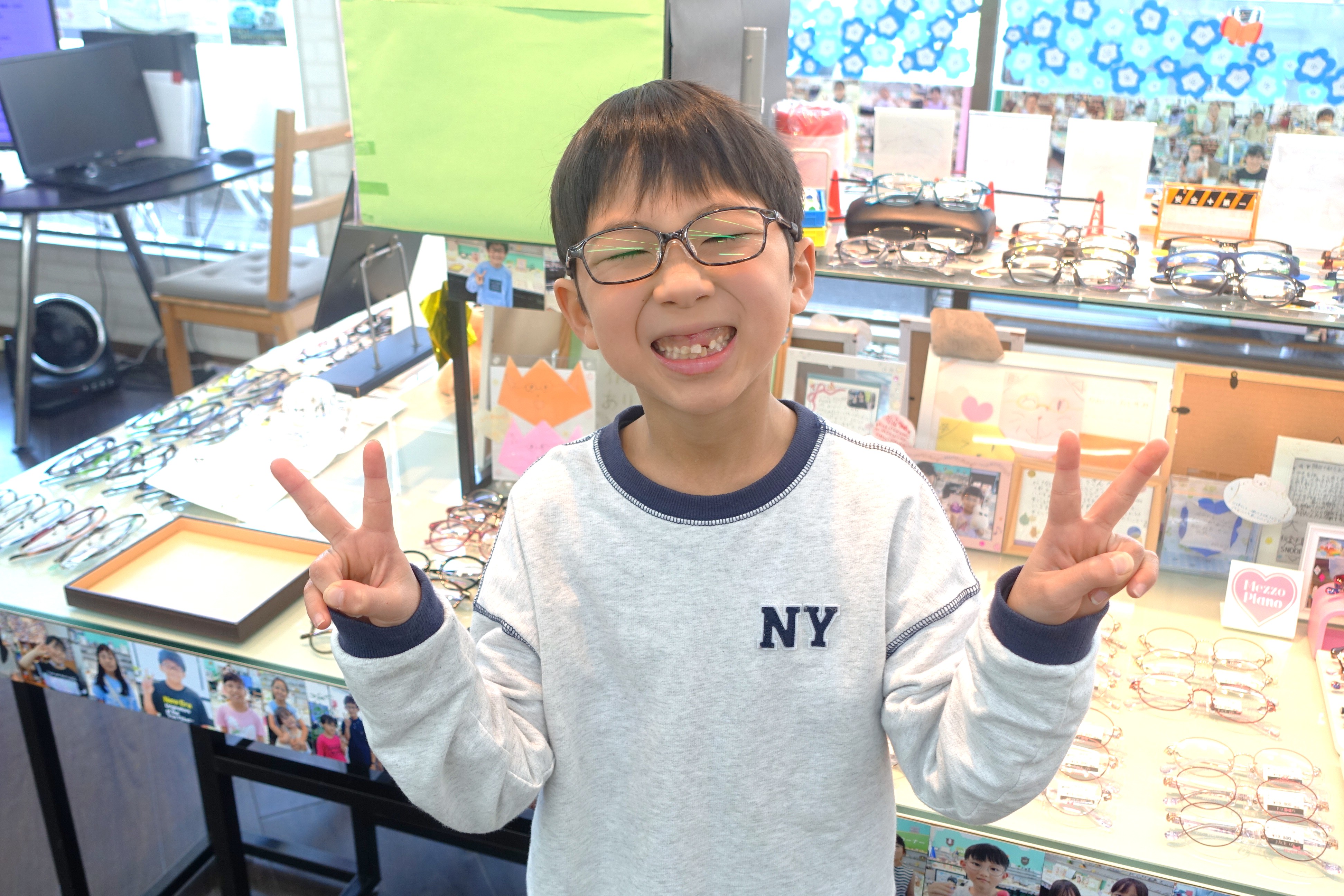 弱視治療用眼鏡,子供眼鏡,子供メガネ,専門店,東京,都内,江戸川区,瑞江,こどもの眼鏡屋フェイスオン瑞江店,グラシックジュニア,やわらかくて丈夫な眼鏡,丈夫な眼鏡,壊れにくい眼鏡