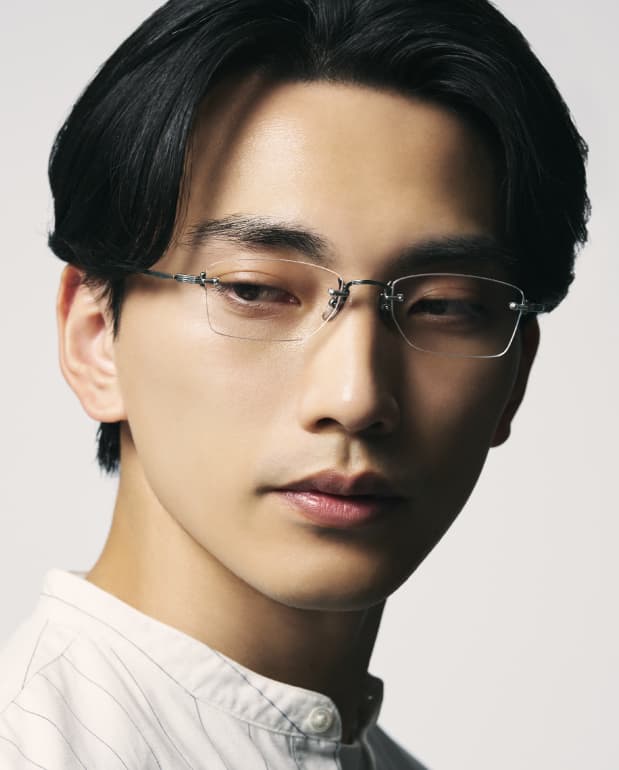 フォーナインズ