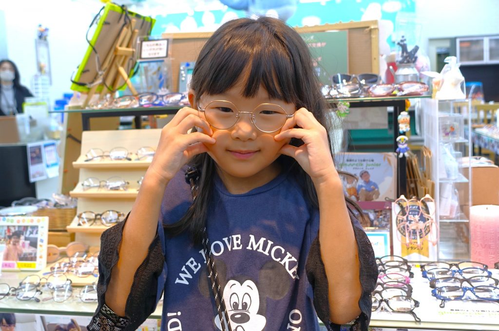 弱視治療用眼鏡,子供メガネ,子供眼鏡,専門店,東京,都内,江戸川区,眼鏡屋,眼鏡店,瑞江,こどもの眼鏡屋フェイスオン瑞江店,J.kids,Jキッズ,丈夫な眼鏡