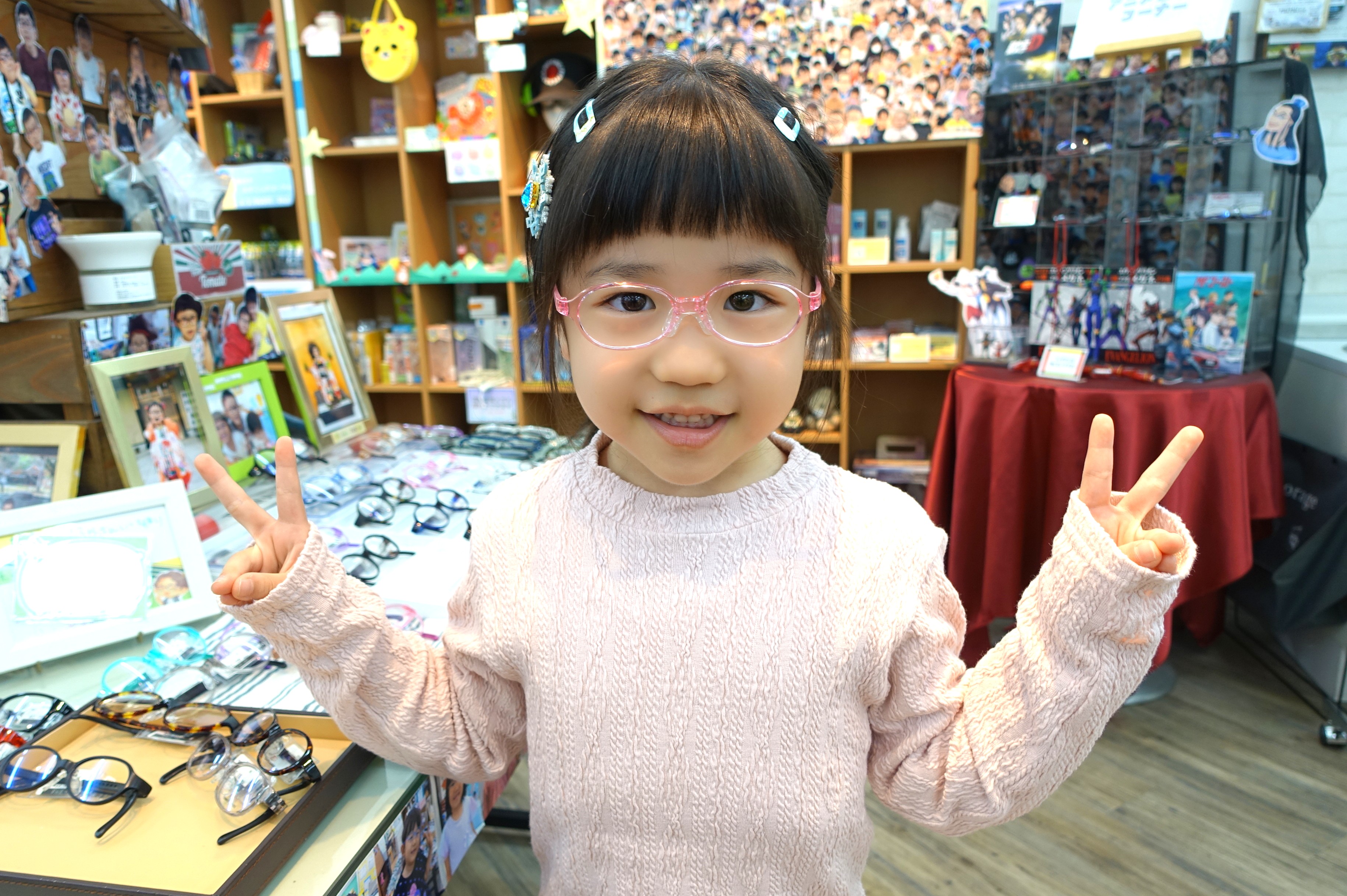 子供メガネ,子供眼鏡,専門店,東京,都内,江戸川区,こどもの眼鏡屋フェイスオン瑞江店,眼鏡屋,眼鏡店,トマトグラッシーズ,軽くて丈夫な眼鏡,かけ心地のいい眼鏡,丈夫な眼鏡,壊れにくい眼鏡