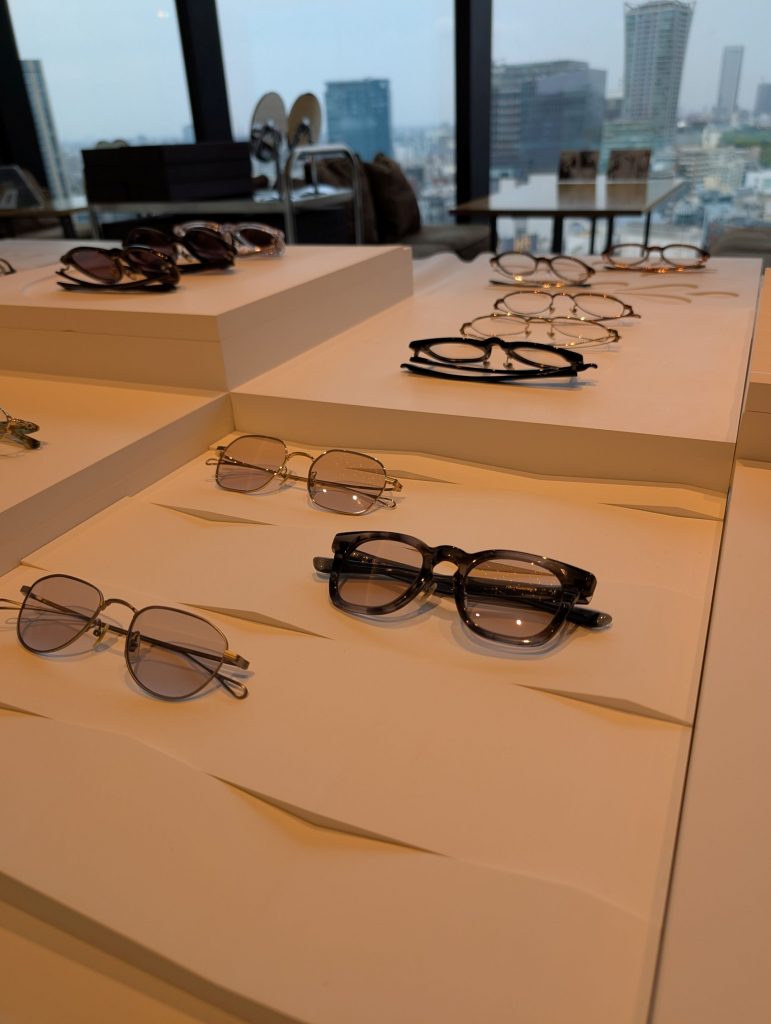 フォーナインズ　９９９，９　江戸川区のメガネ