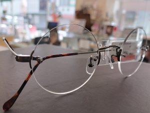 ツーポイントメガネ　江戸川