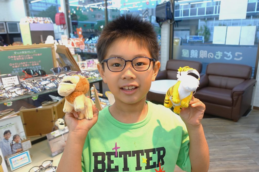 子供メガネ,子供眼鏡,専門店,東京,都内,江戸川区,瑞江,こどもの眼鏡屋フェイスオン瑞江店,アーバントレイル,アーバントレイルスクール,丈夫な眼鏡,壊れにくい眼鏡