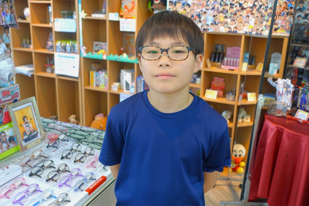 子供眼鏡,子供メガネ,専門店,東京,都内,江戸川区,瑞江,こどもの眼鏡屋フェイスオン瑞江店,トマトグラッシーズ,軽くて丈夫な眼鏡,かけ心地のいい眼鏡,壊れにくい眼鏡