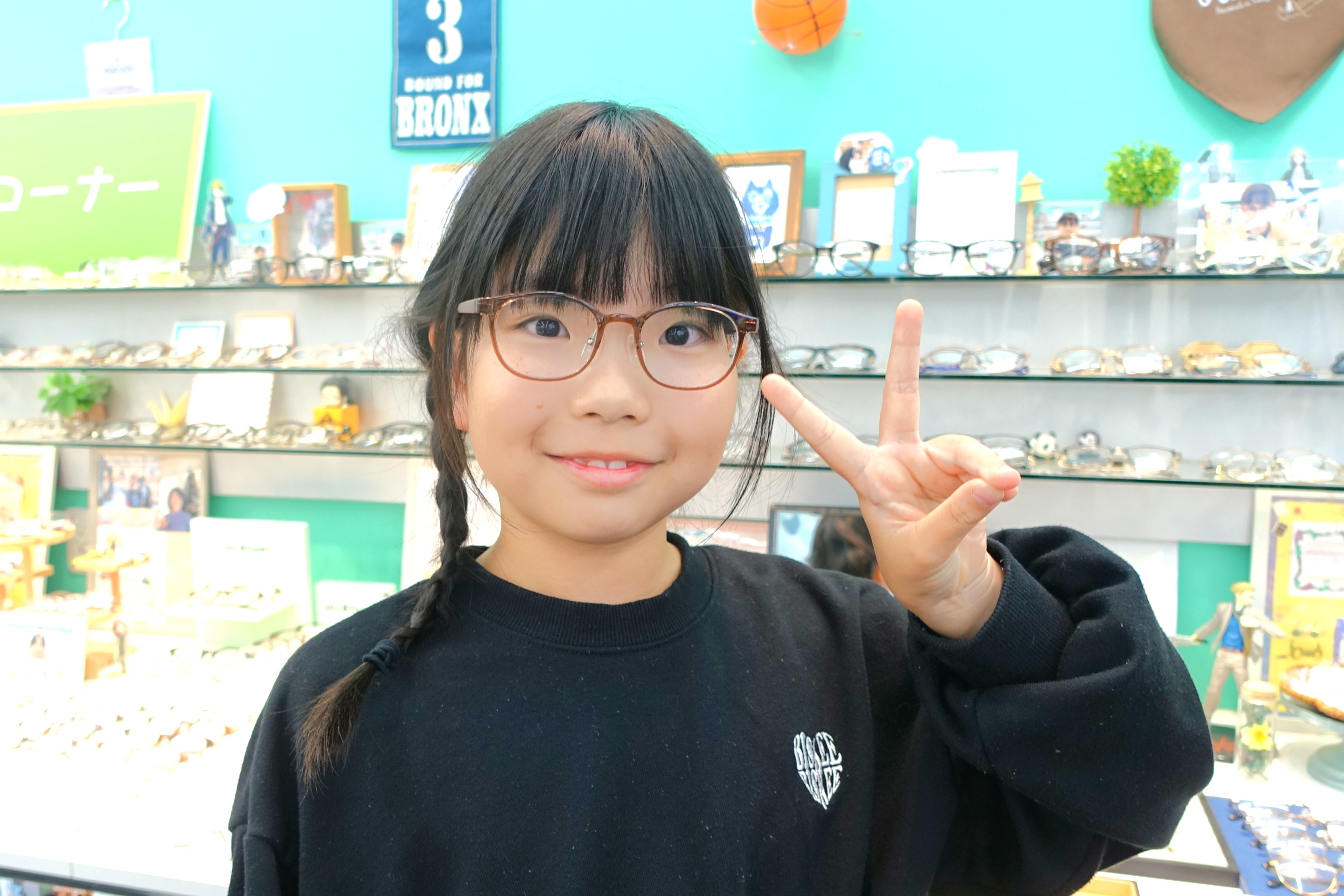 子供メガネ,子供眼鏡,専門店,東京,都内,江戸川区,瑞江,こどもの眼鏡屋フェイスオン瑞江店,アーバントレイルスクール,丈夫な眼鏡,かけ心地のいい眼鏡,丈夫な眼鏡,壊れにくい眼鏡
