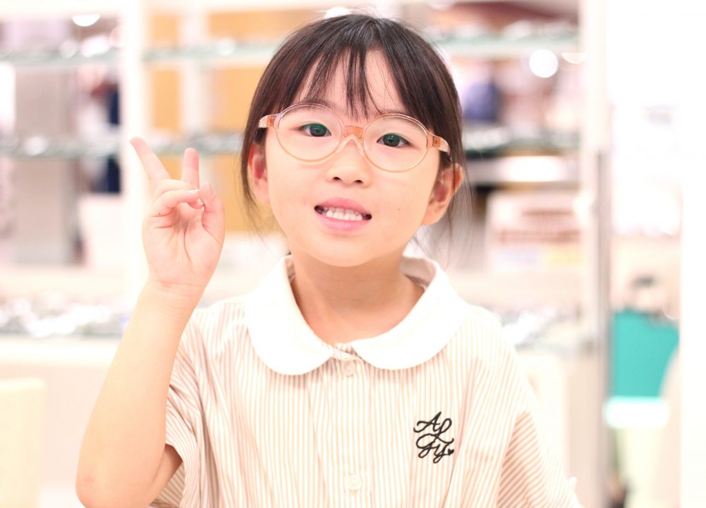 トマトグラッシーズ,治療用眼鏡