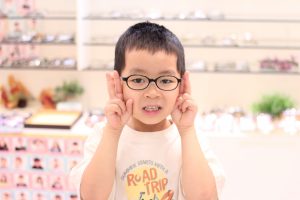 トマトグラッシーズ,治療用眼鏡