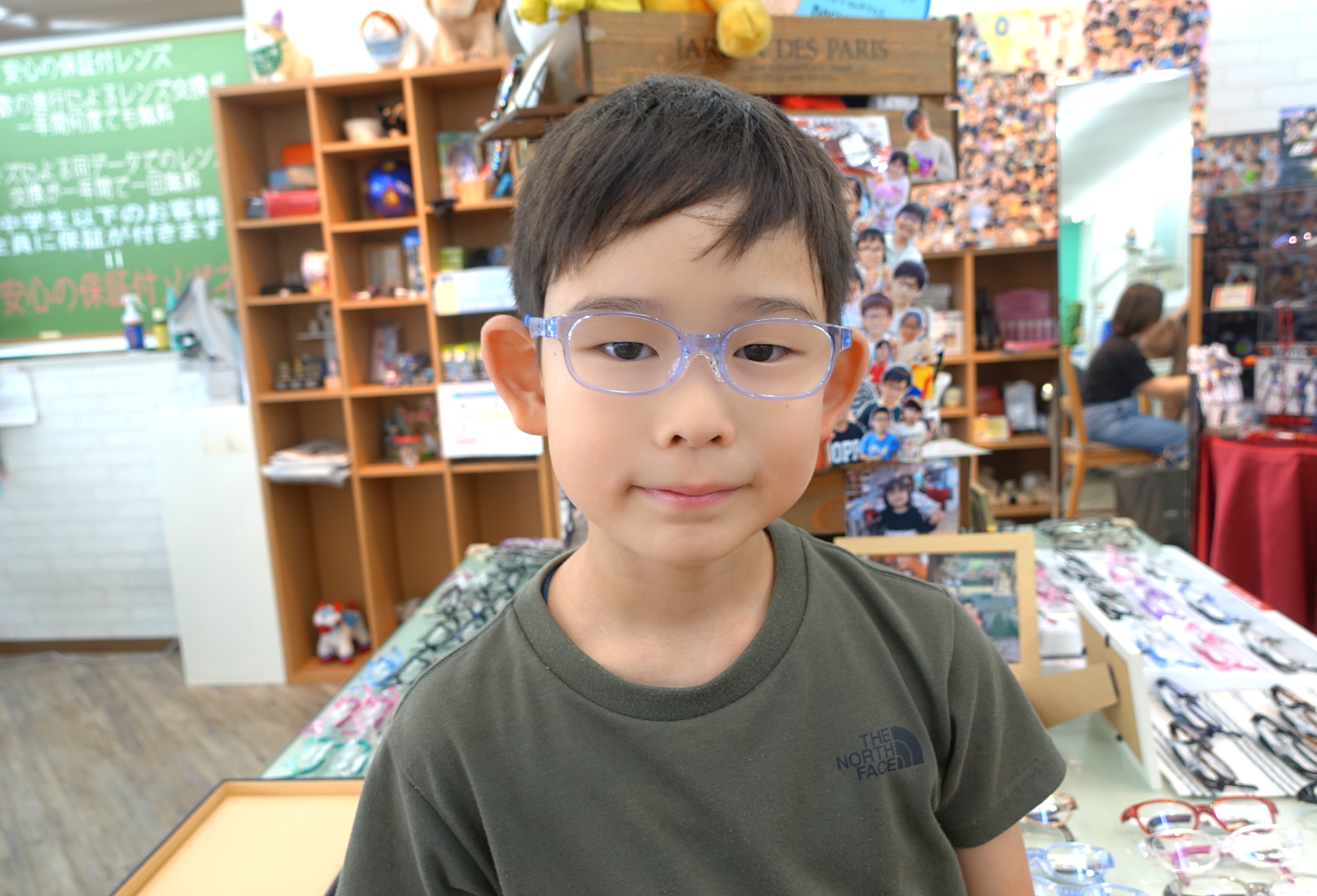 弱視治療用眼鏡,子供眼鏡,子供メガネ,専門店,東京,都内,江戸川区,瑞江,こどもの眼鏡屋フェイスオン瑞江店,トマトグラッシーズ,軽くて丈夫な眼鏡,かけ心地のいい眼鏡,丈夫な眼鏡,壊れにくい眼鏡